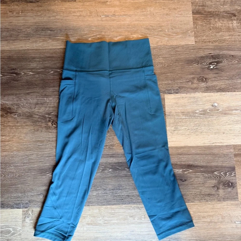 Athleta Teal Capri Leggings - Picture 1 of 2